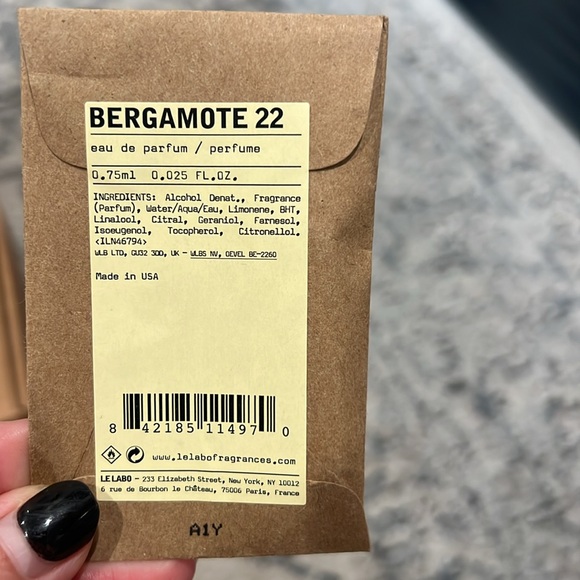 Le Labo Bergamote 22 Fragrance Pouch - Picture 1 of 3